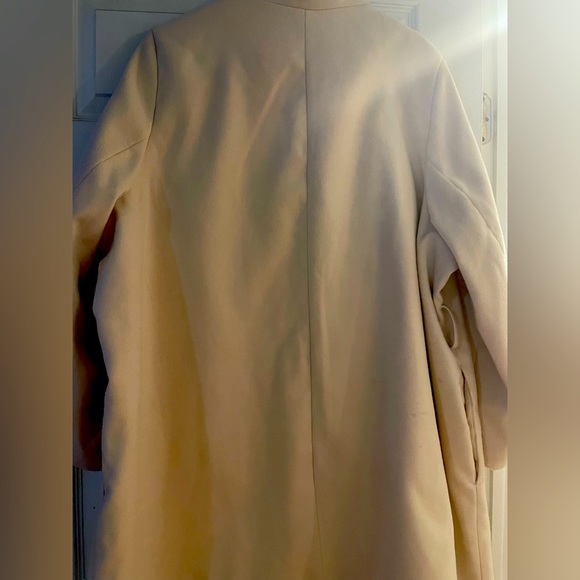 Coat - Picture 3 of 4